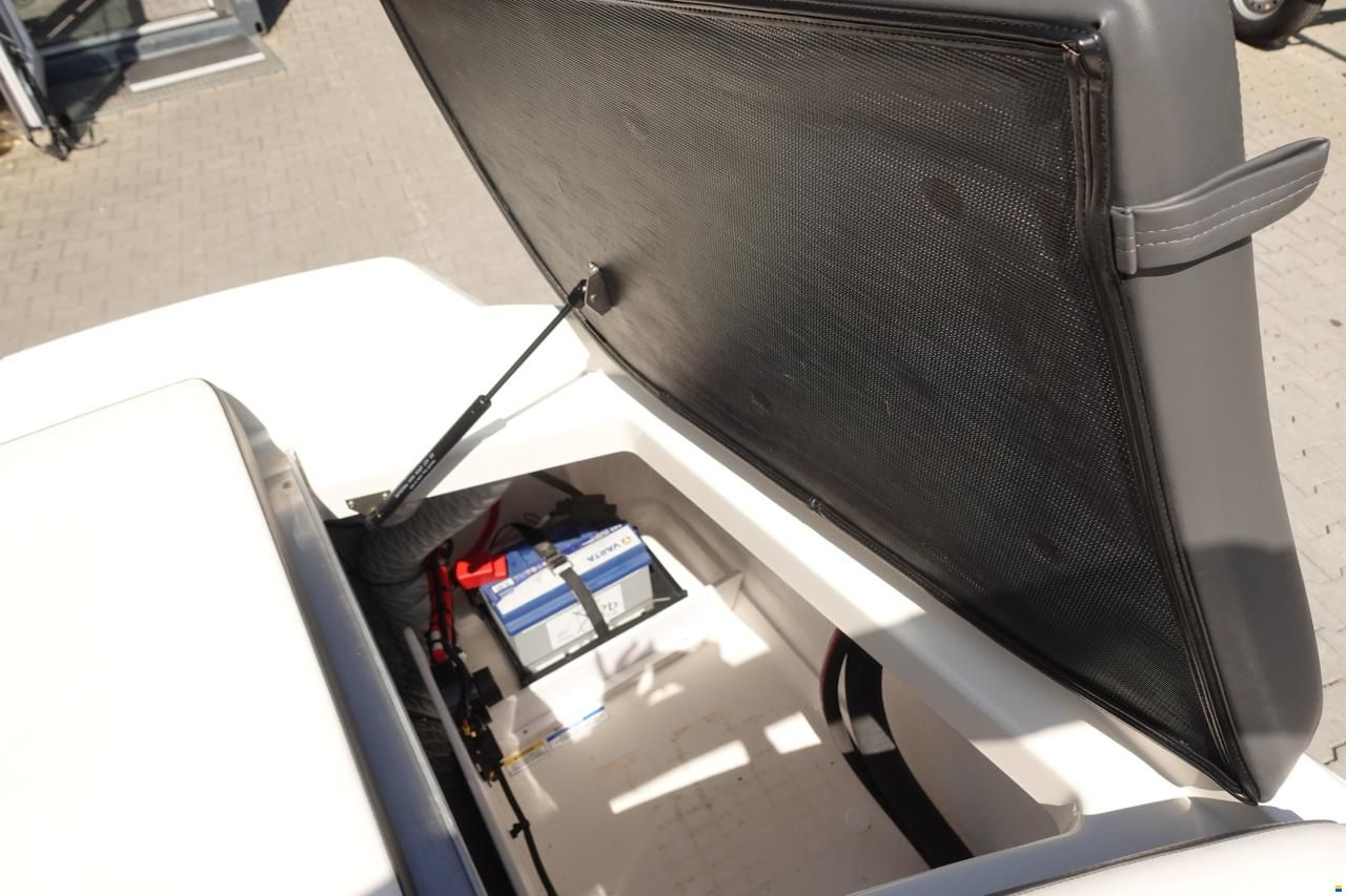 Sea Ray 190 Sport & Trailer (2. Hand)