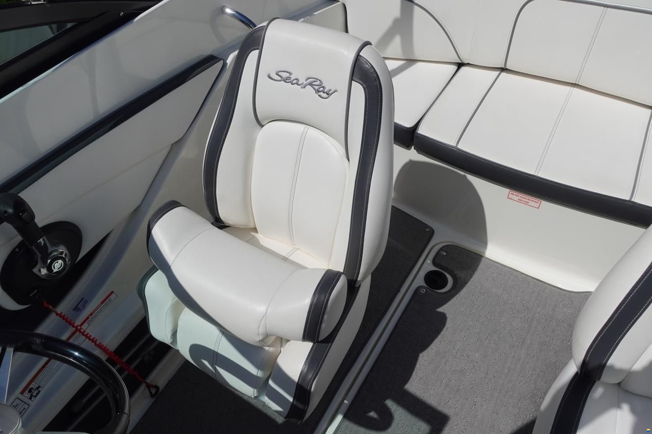 Sea Ray 190 Sport & Trailer (2. Hand)