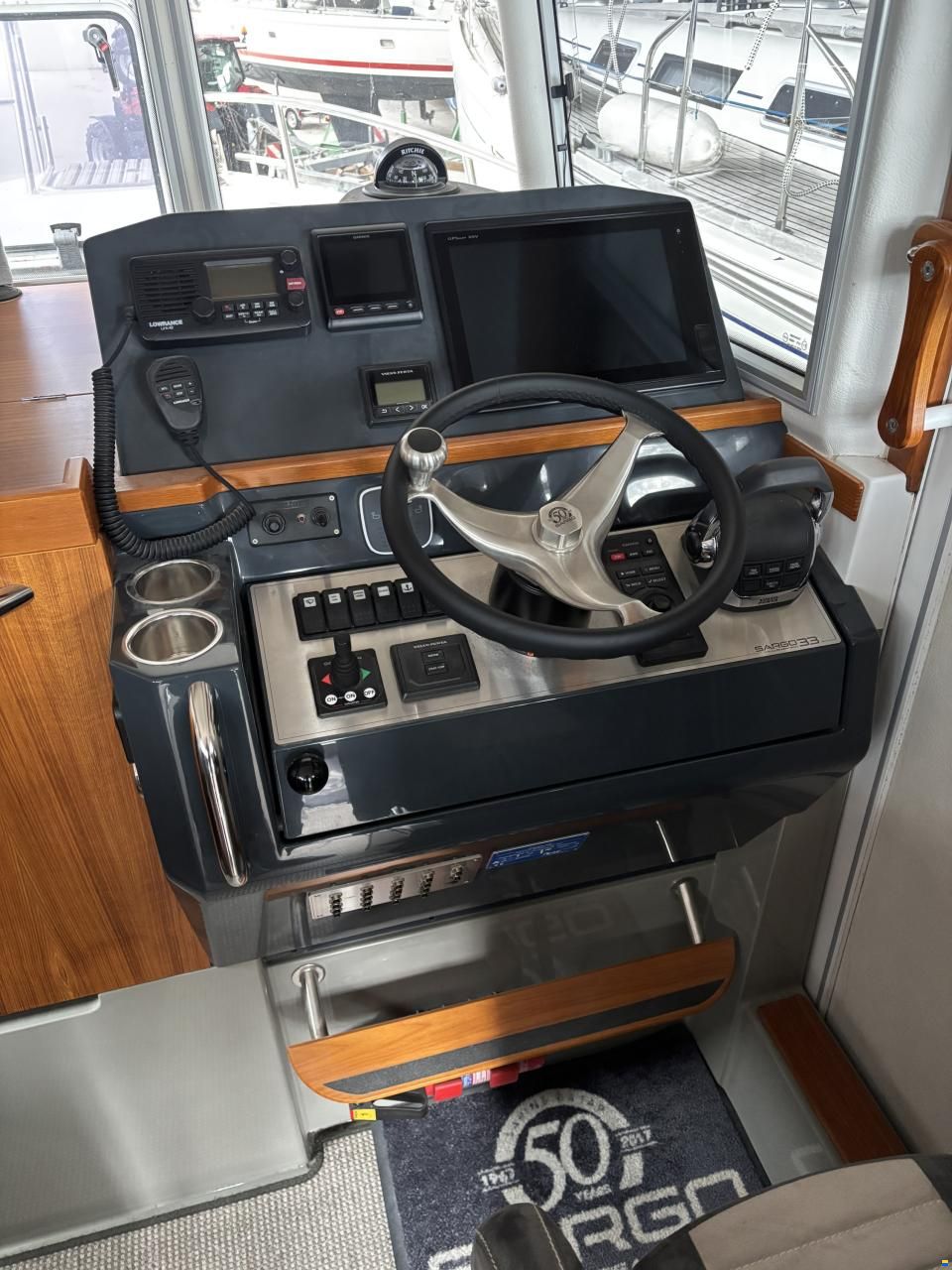 Sargo 33 aft door