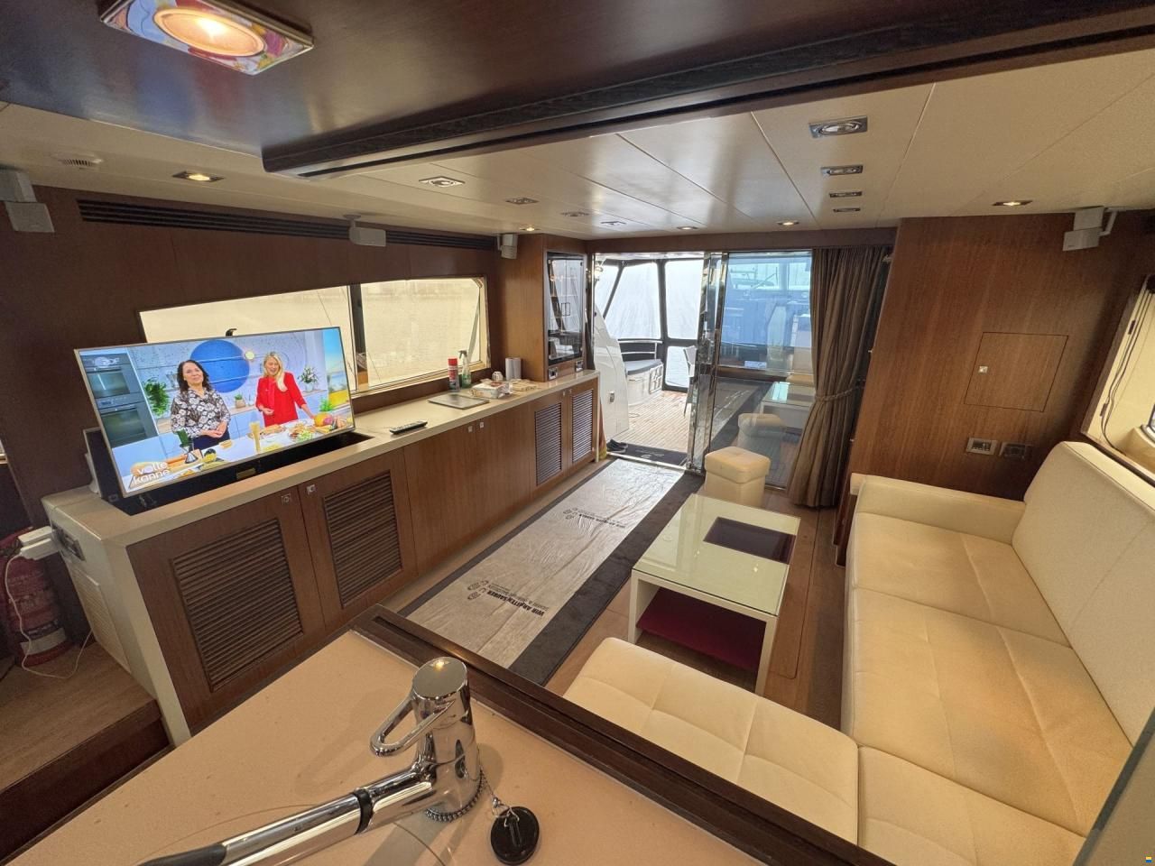 Elegance 64 Garage