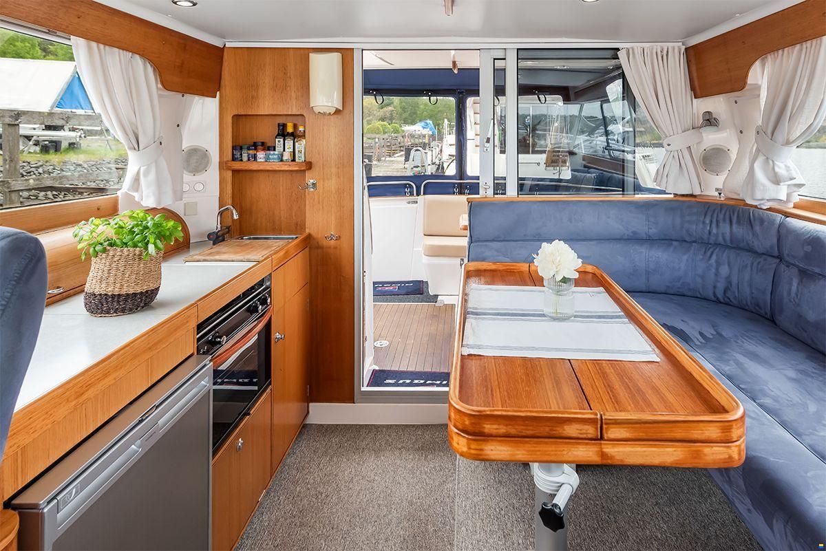 Nimbus 380 Carisma