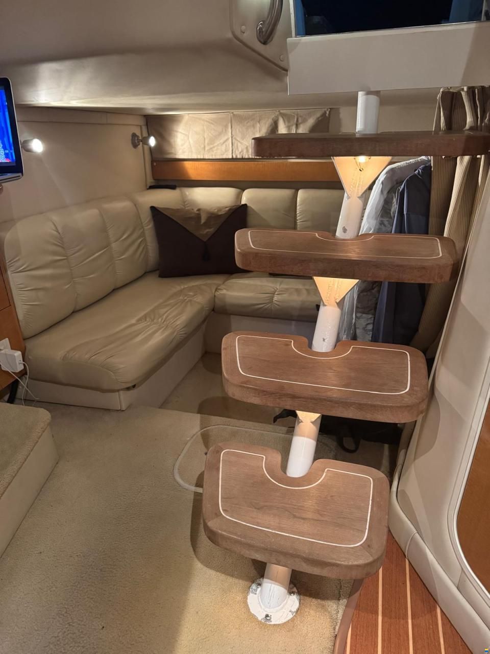 Larson Open Cabrio 330
