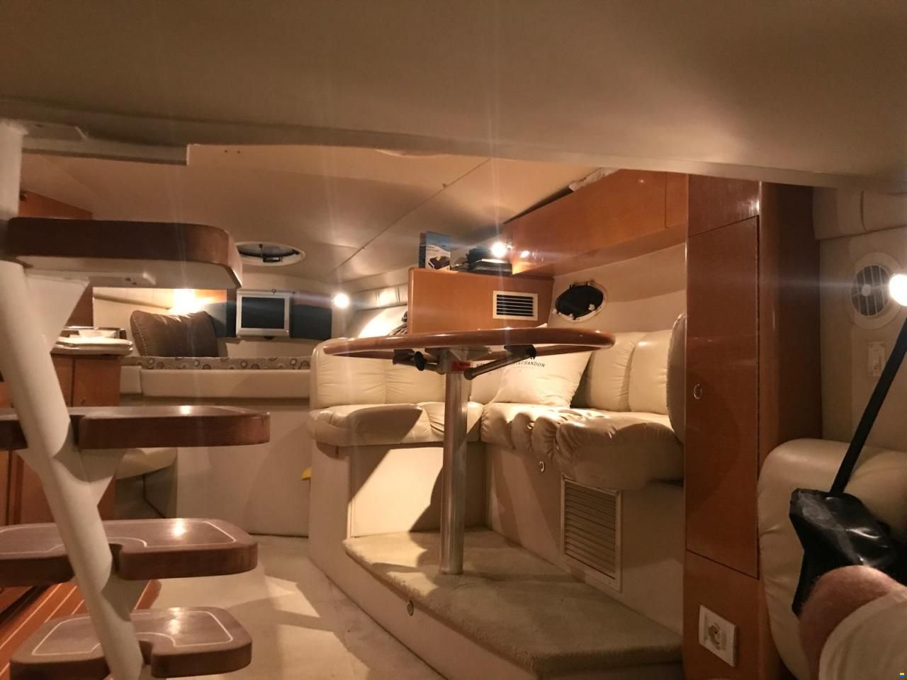 Larson Open Cabrio 330
