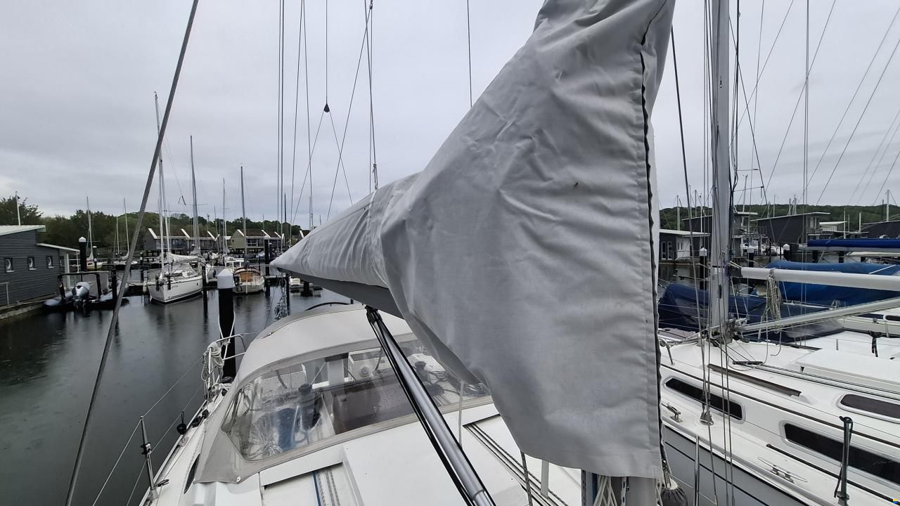 Hanse 320