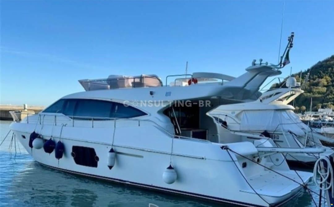 Ferretti 530