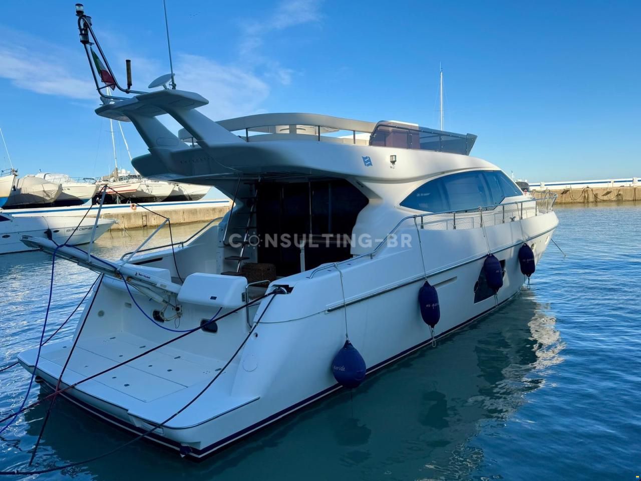 Ferretti 530