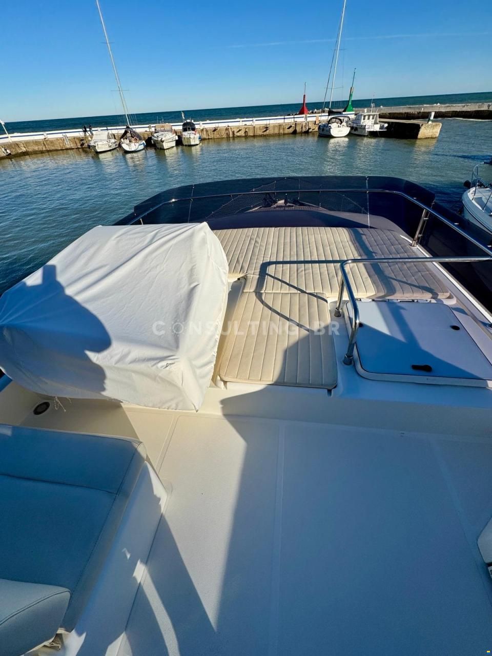 Ferretti 530