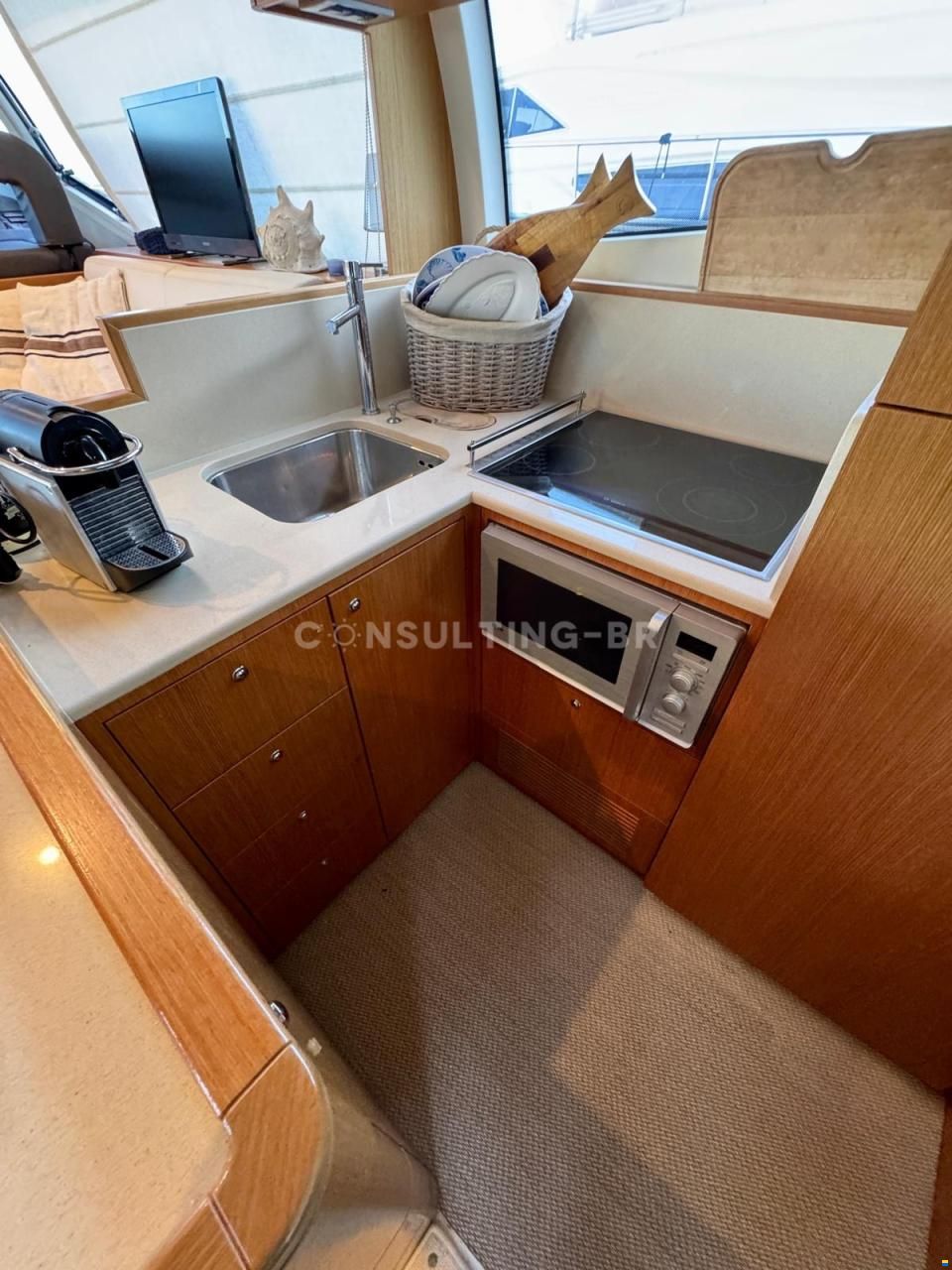 Ferretti 530