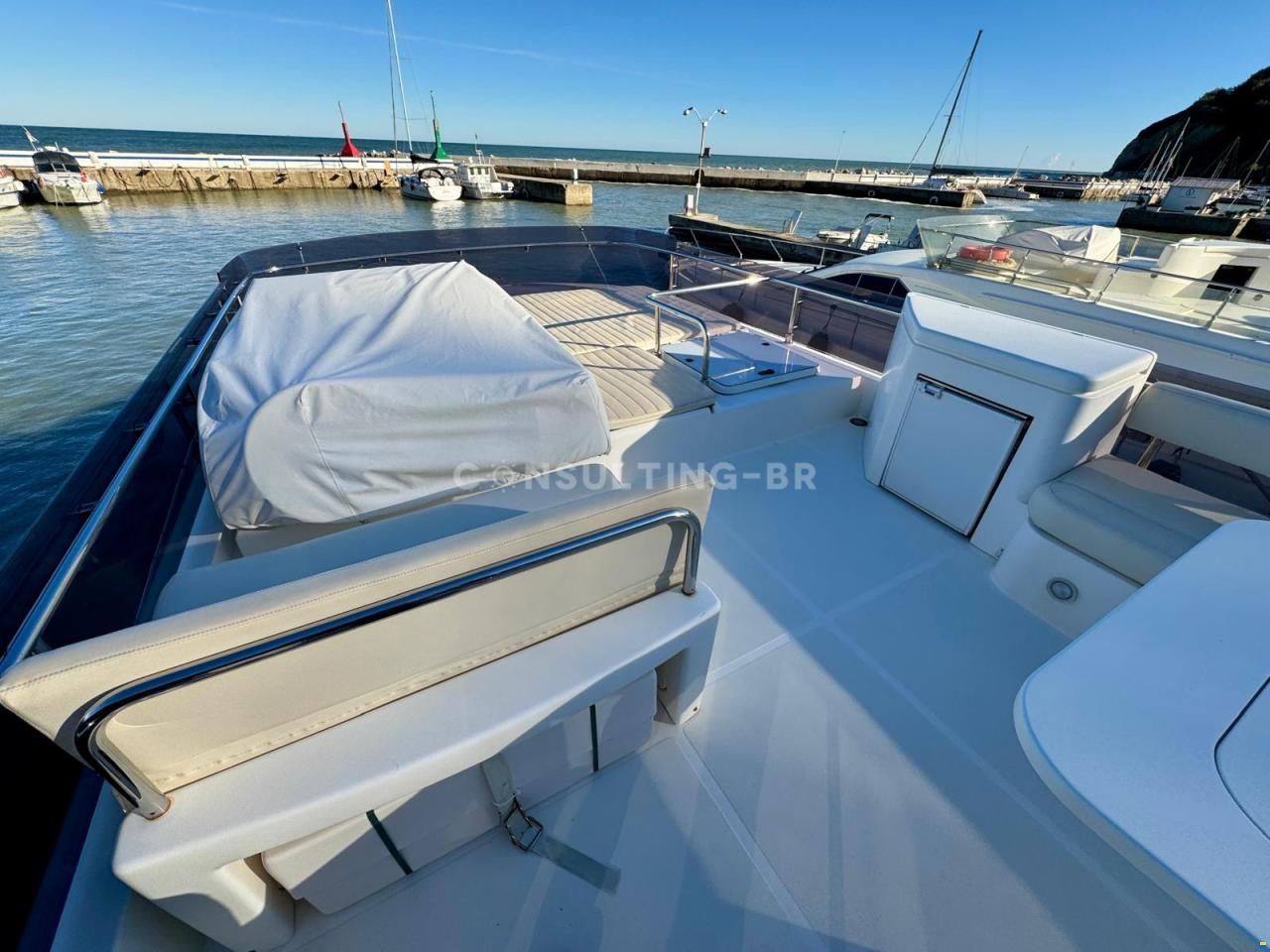 Ferretti 530