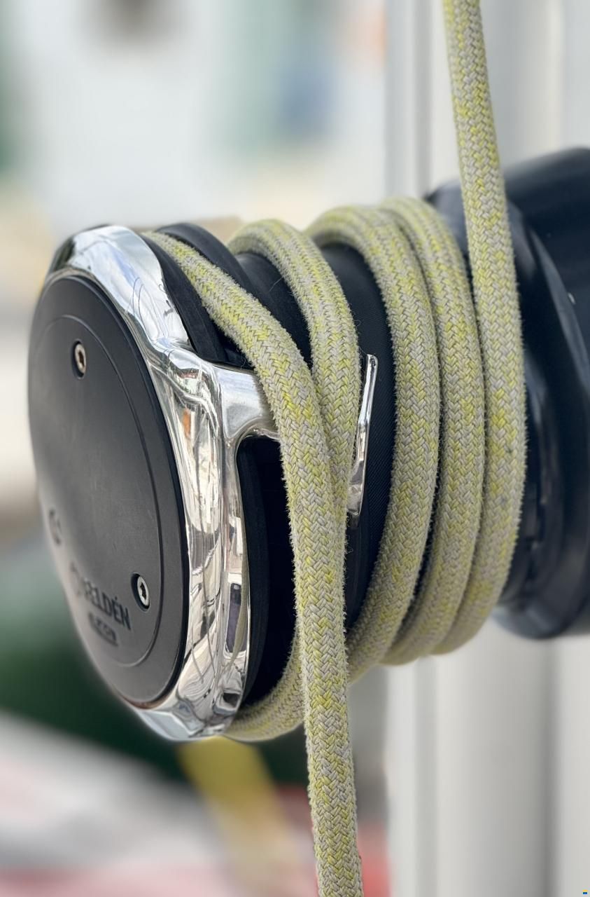 Hallberg-Rassy 43