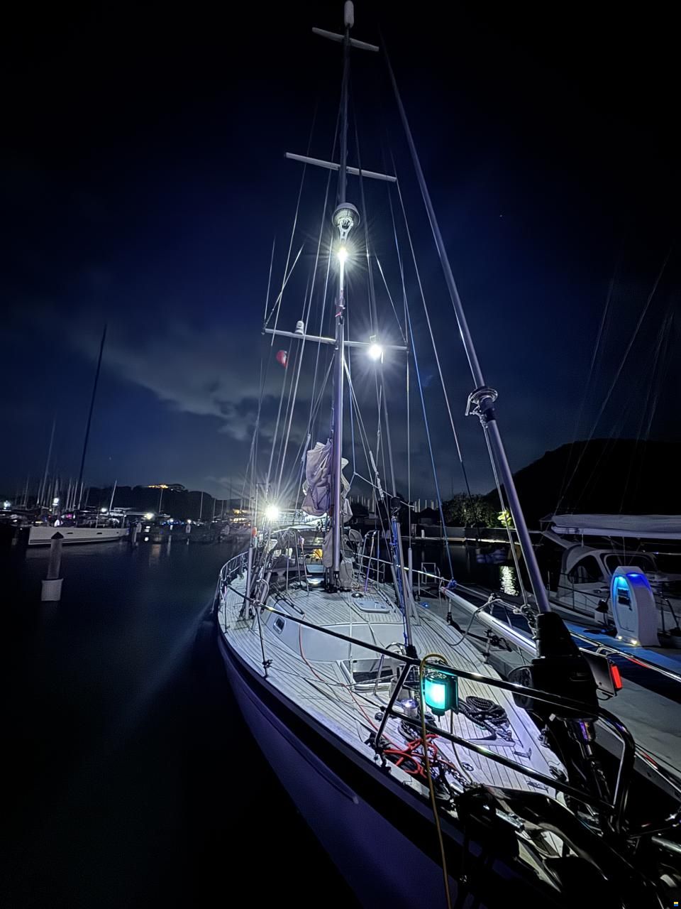 Hallberg-Rassy 43