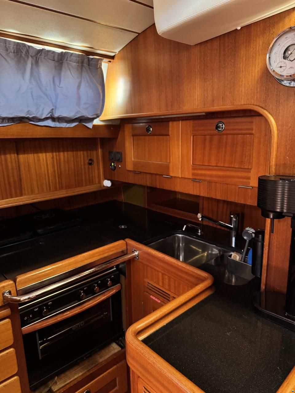Hallberg-Rassy 43