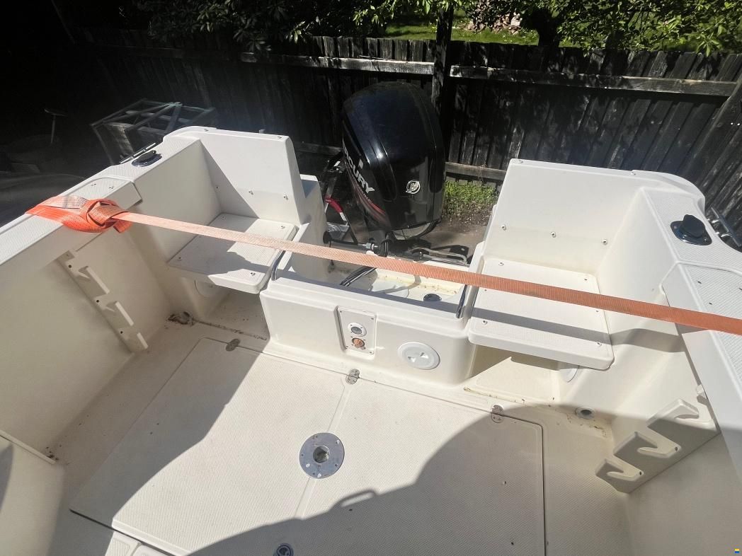 Quicksilver 555 Pilothouse