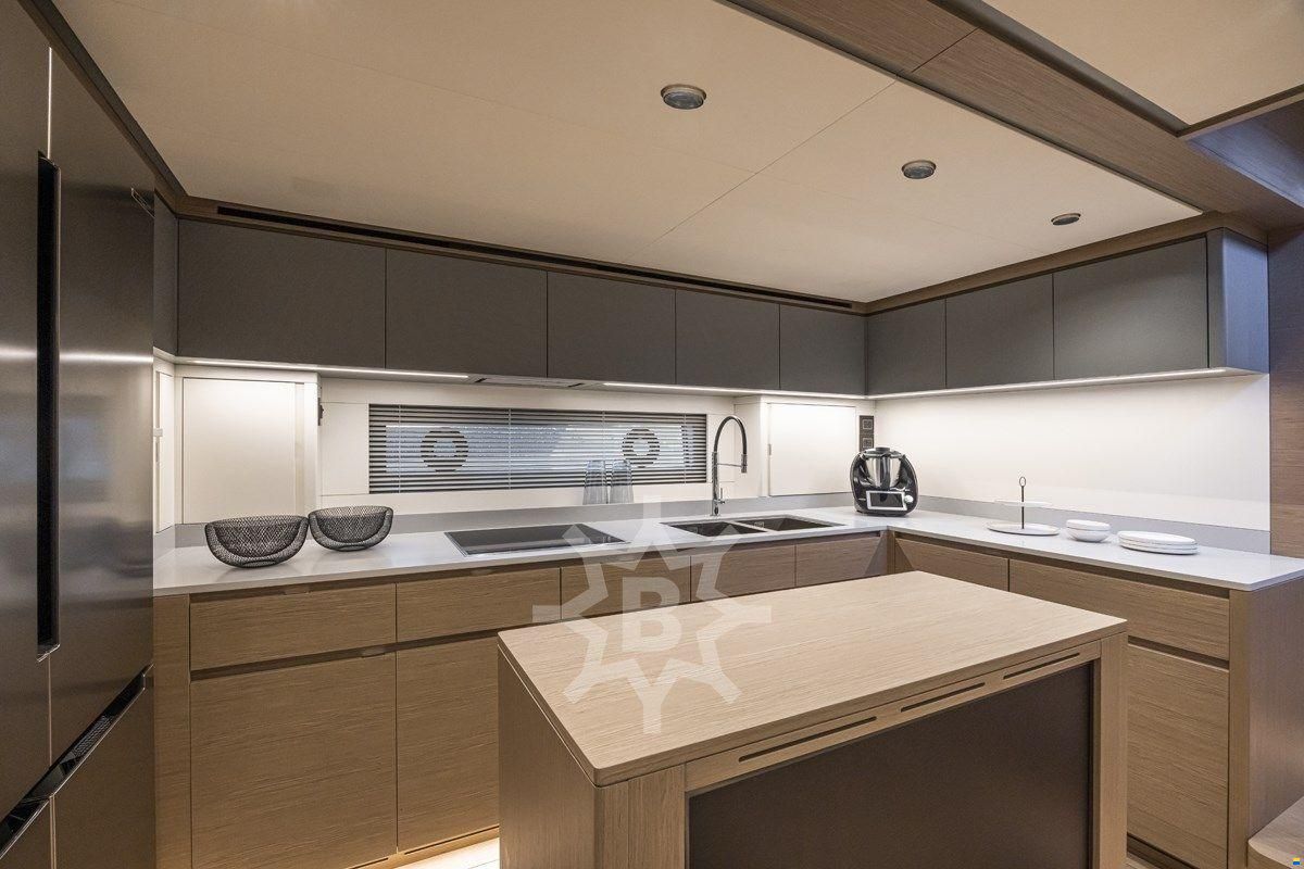 Pardo Yachts GT75