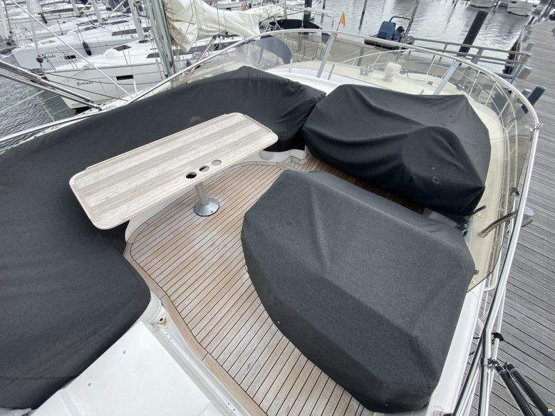 Sealine T 52