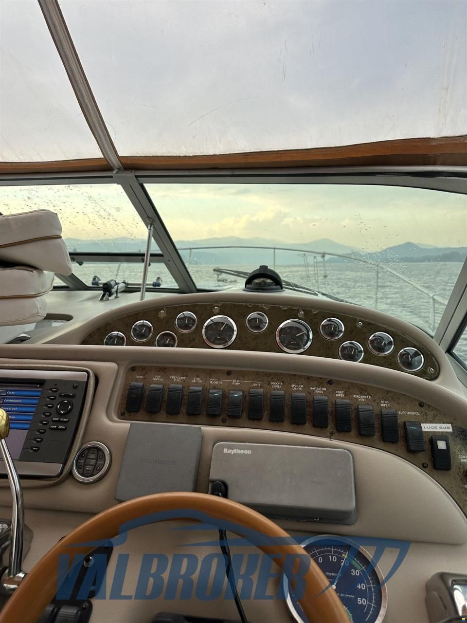 Sea Ray 310 SUNDANCER