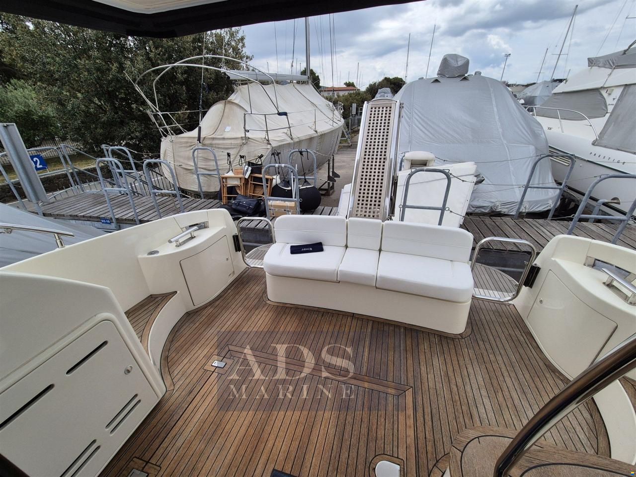 Azimut 42 Fly