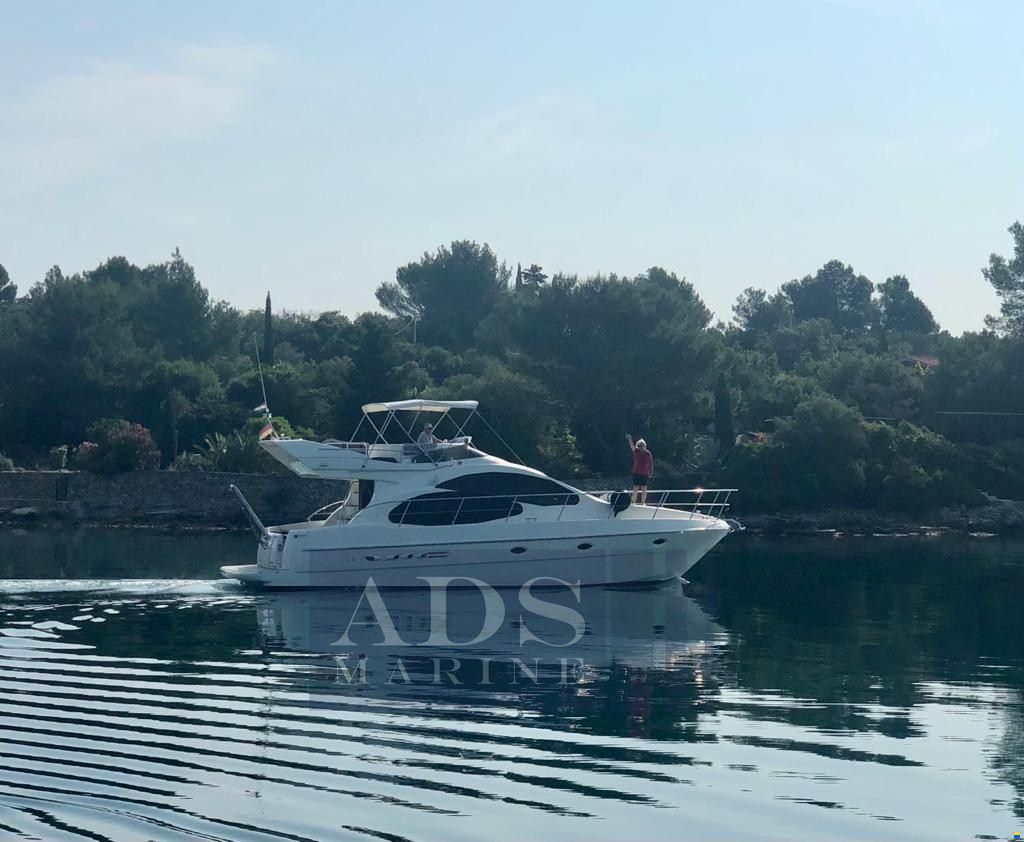 Azimut 42 Fly
