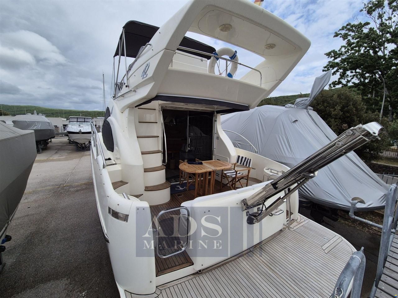 Azimut 42 Fly