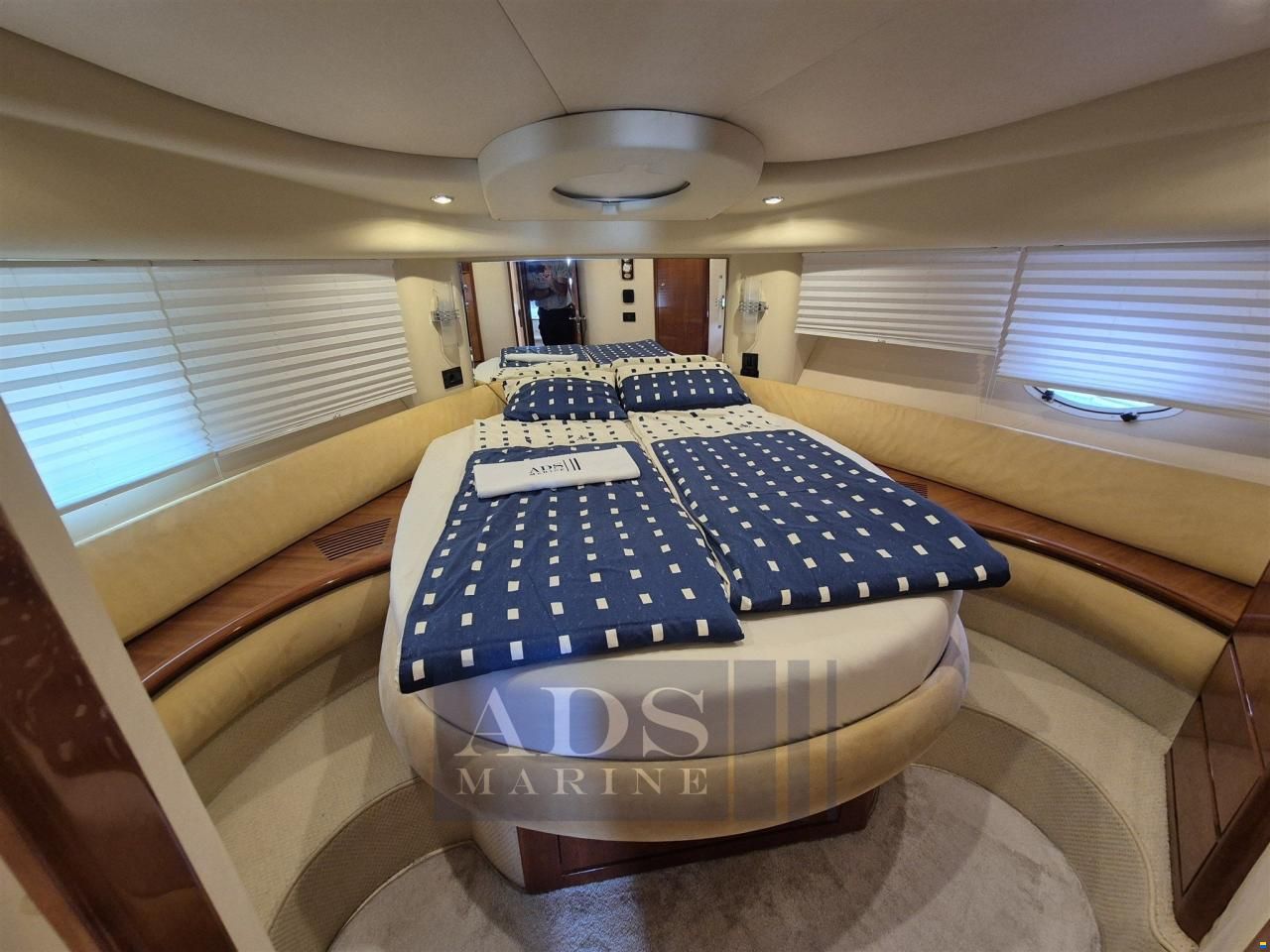 Azimut 42 Fly