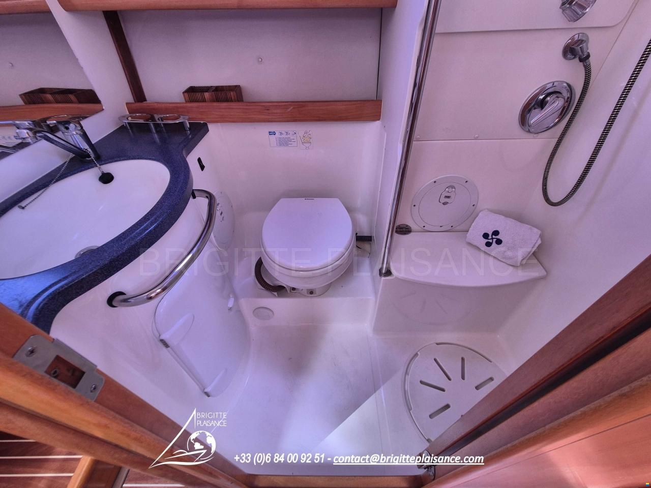 Bavaria 42 CRUISER