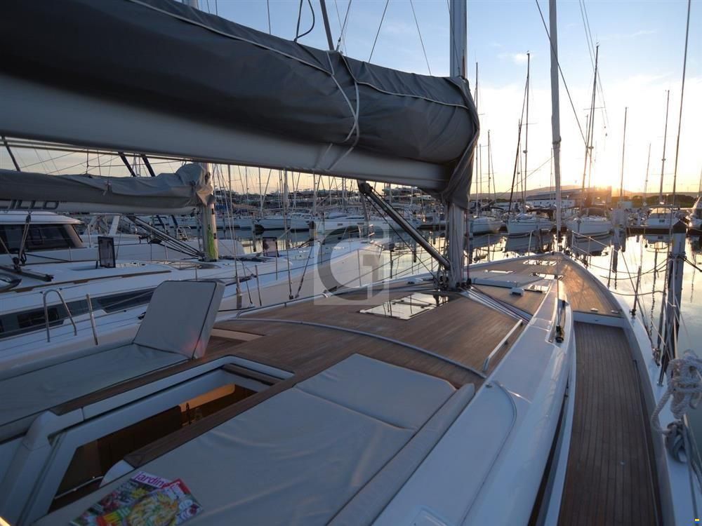 Beneteau Oceanis Yacht 54