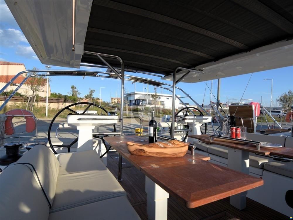 Beneteau Oceanis Yacht 54