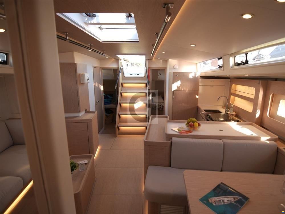 Beneteau Oceanis Yacht 54