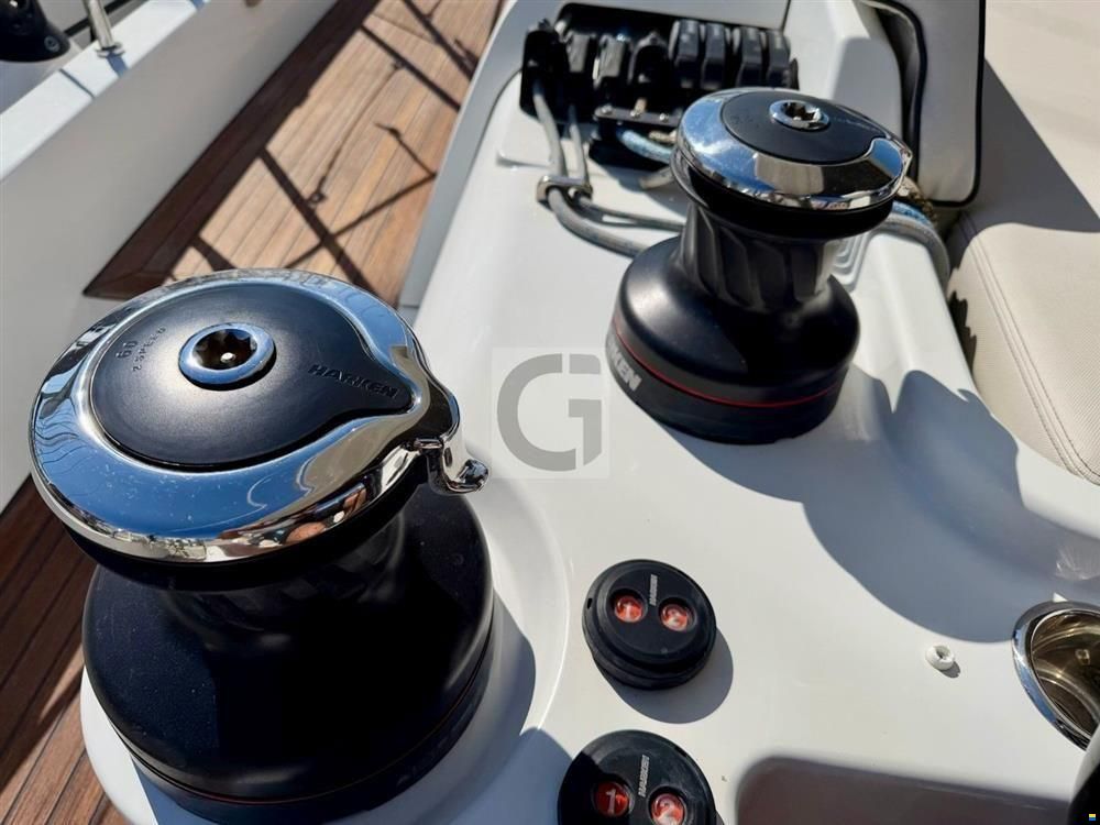 Beneteau Oceanis Yacht 54