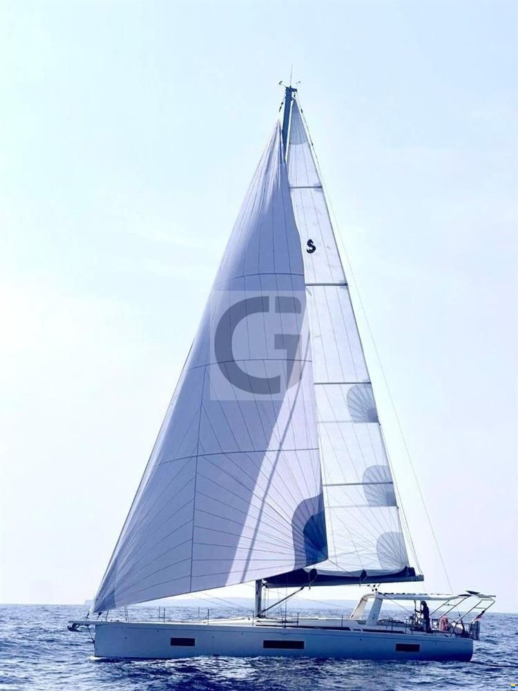 Beneteau Oceanis Yacht 54