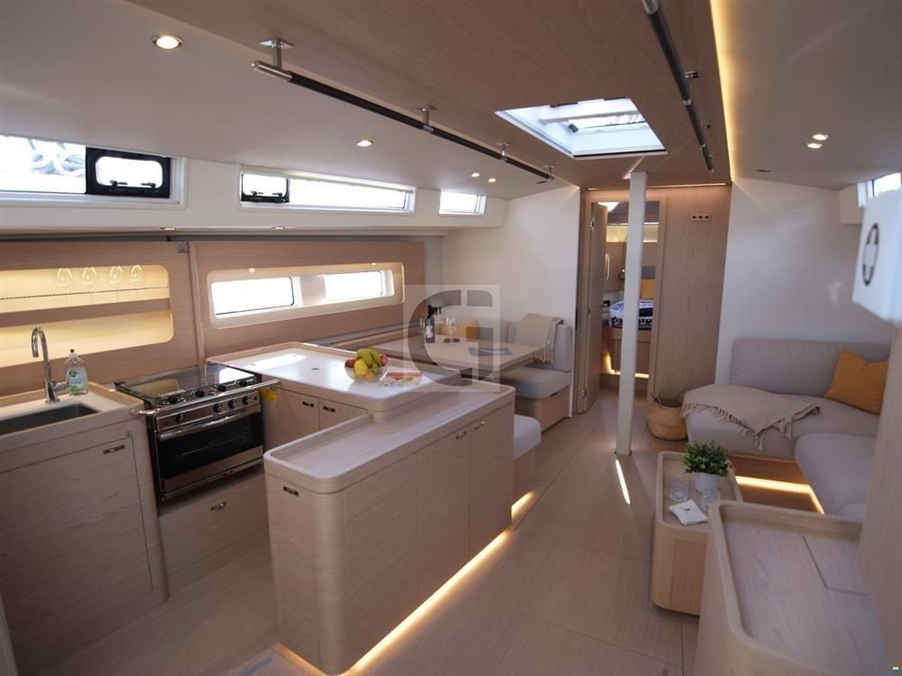 Beneteau Oceanis Yacht 54