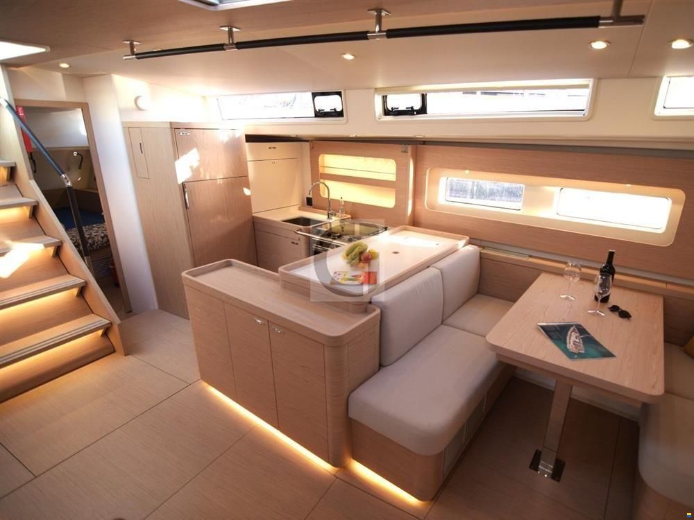 Beneteau Oceanis Yacht 54