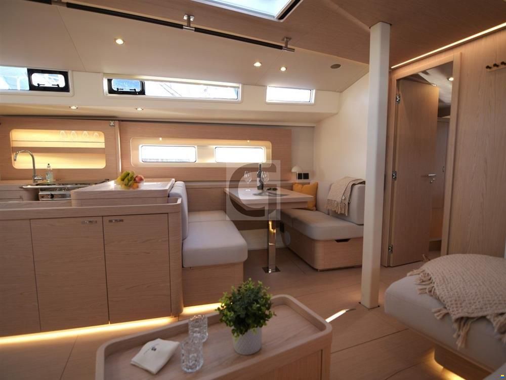 Beneteau Oceanis Yacht 54