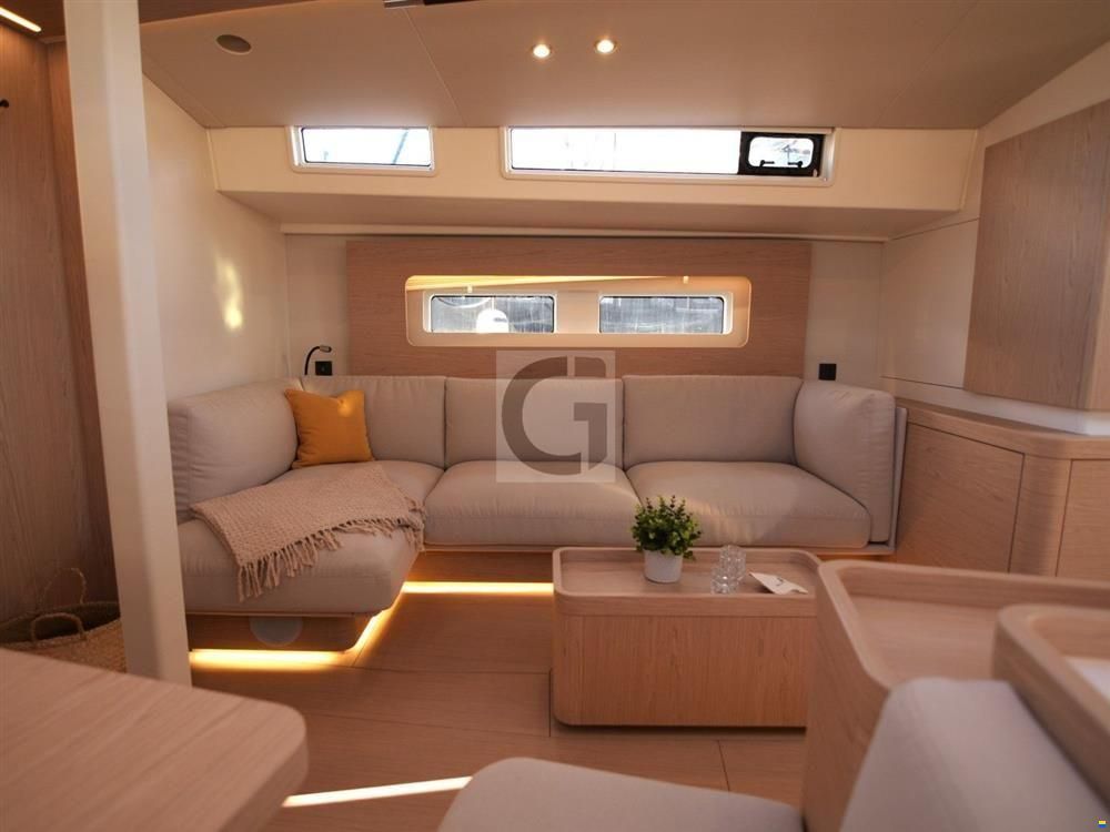 Beneteau Oceanis Yacht 54