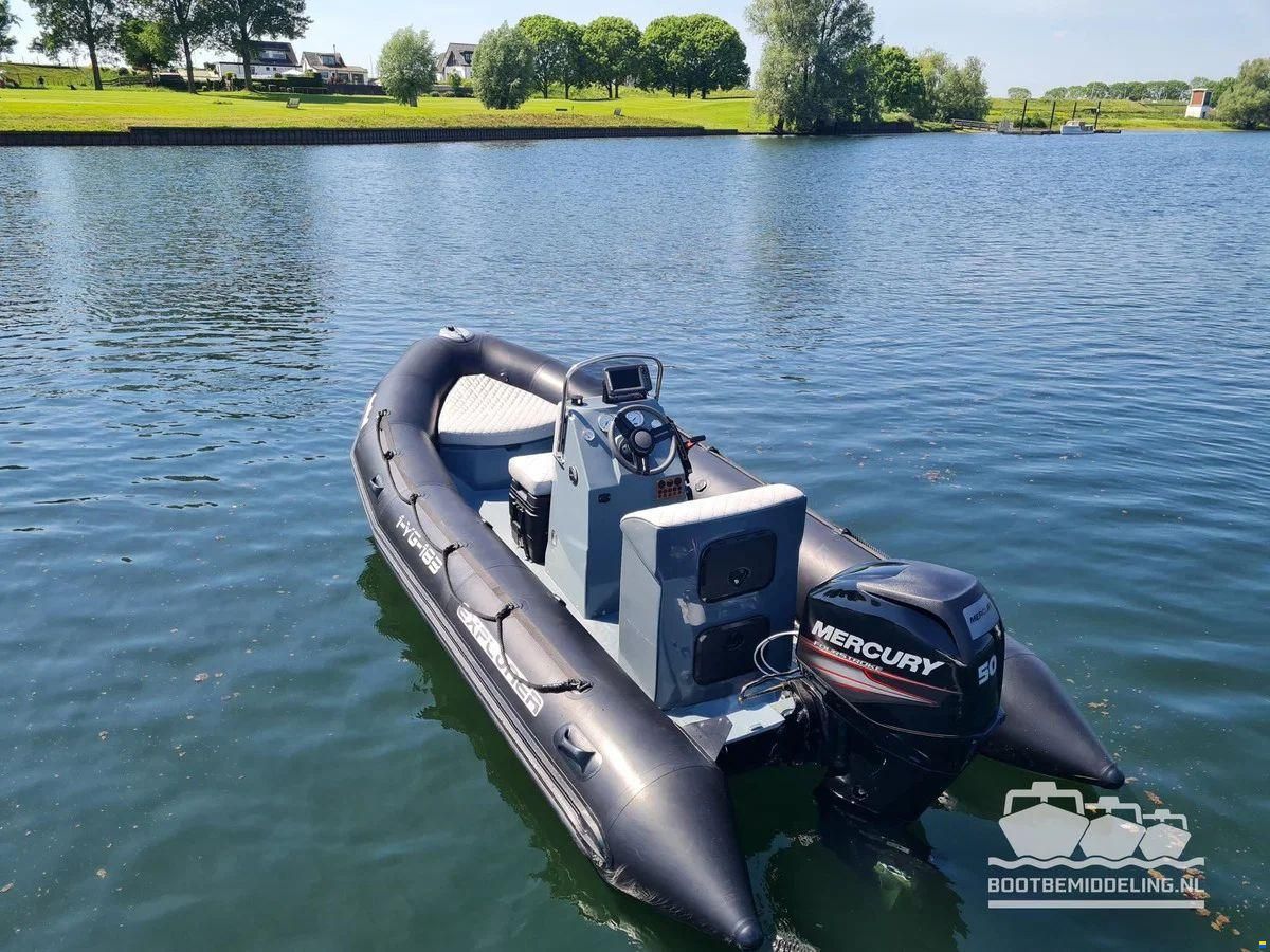 Bombard 500 Explorer
