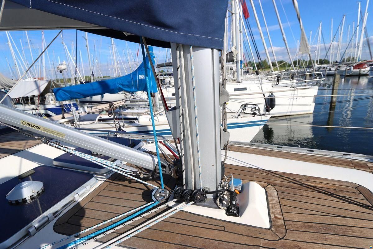 Bavaria 38