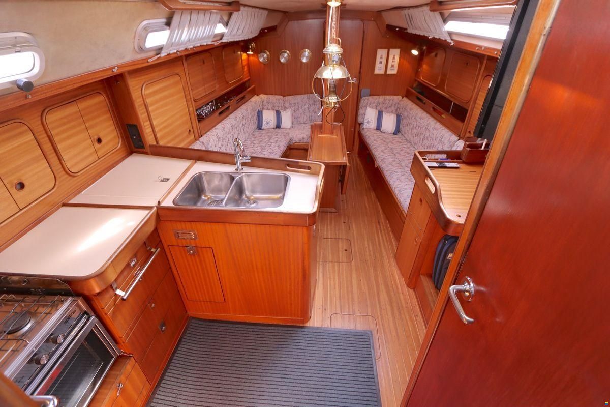 Bavaria 38