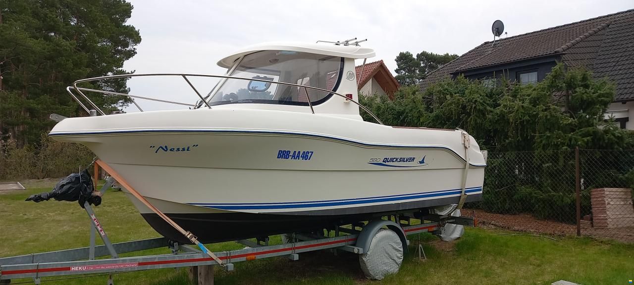 Quicksilver 580 Pilothouse