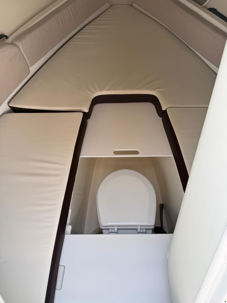 Sea Ray Sun Sport Europe SSE 250