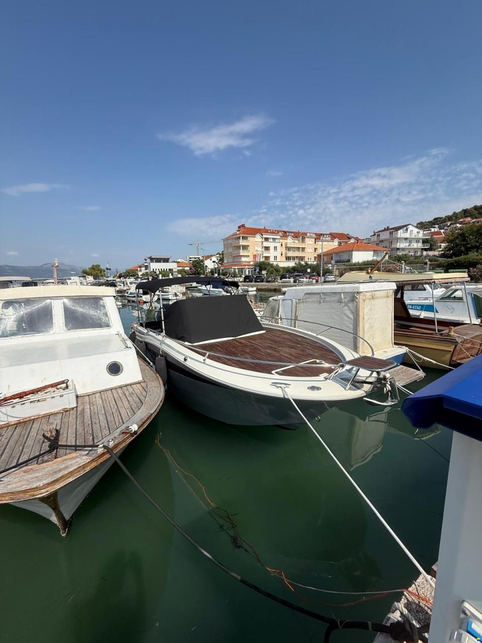 Atlantic Marine Sun Cruiser 730