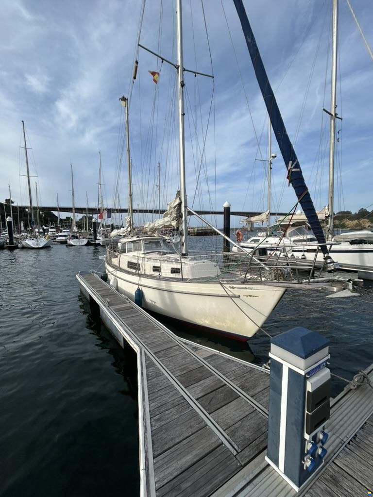 Hallberg-Rassy Rasmus 35 Ketch
