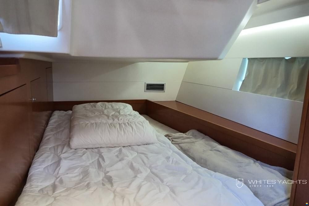 Beneteau Oceanis 55