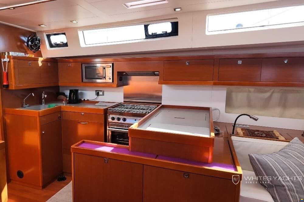 Beneteau Oceanis 55