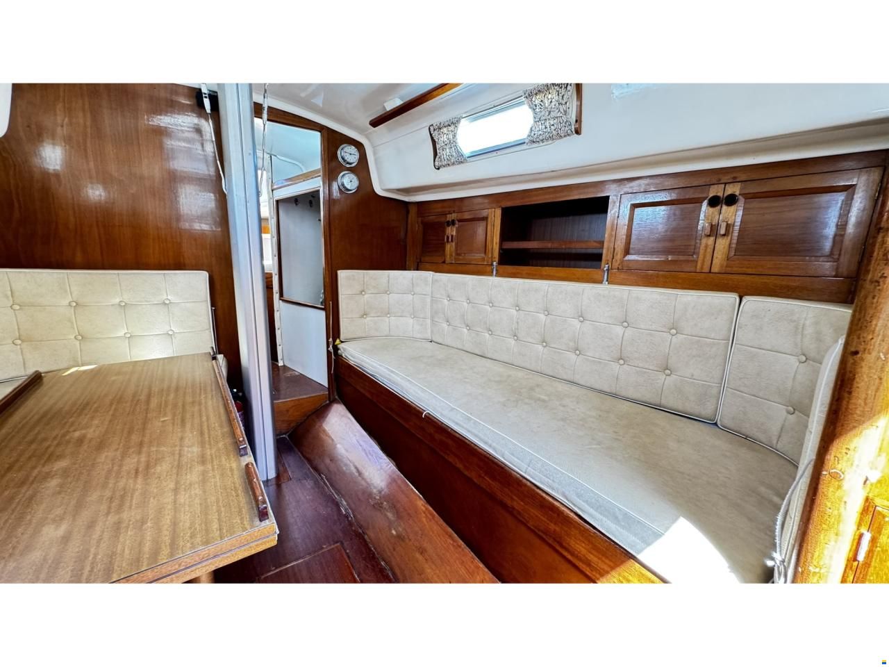 Contessa 32