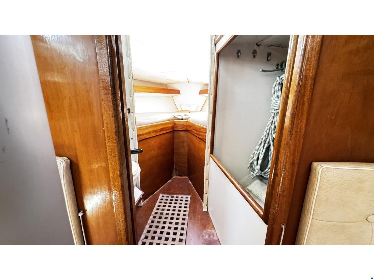 Contessa 32