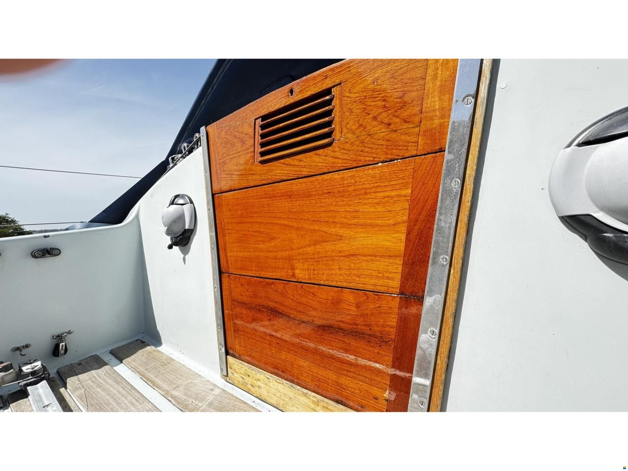 Contessa 32