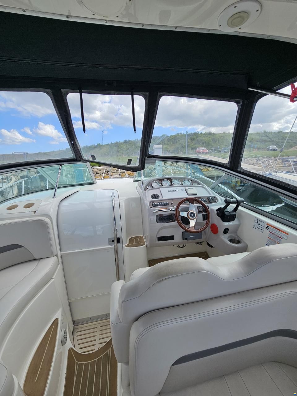 Chaparral 290 Signature
