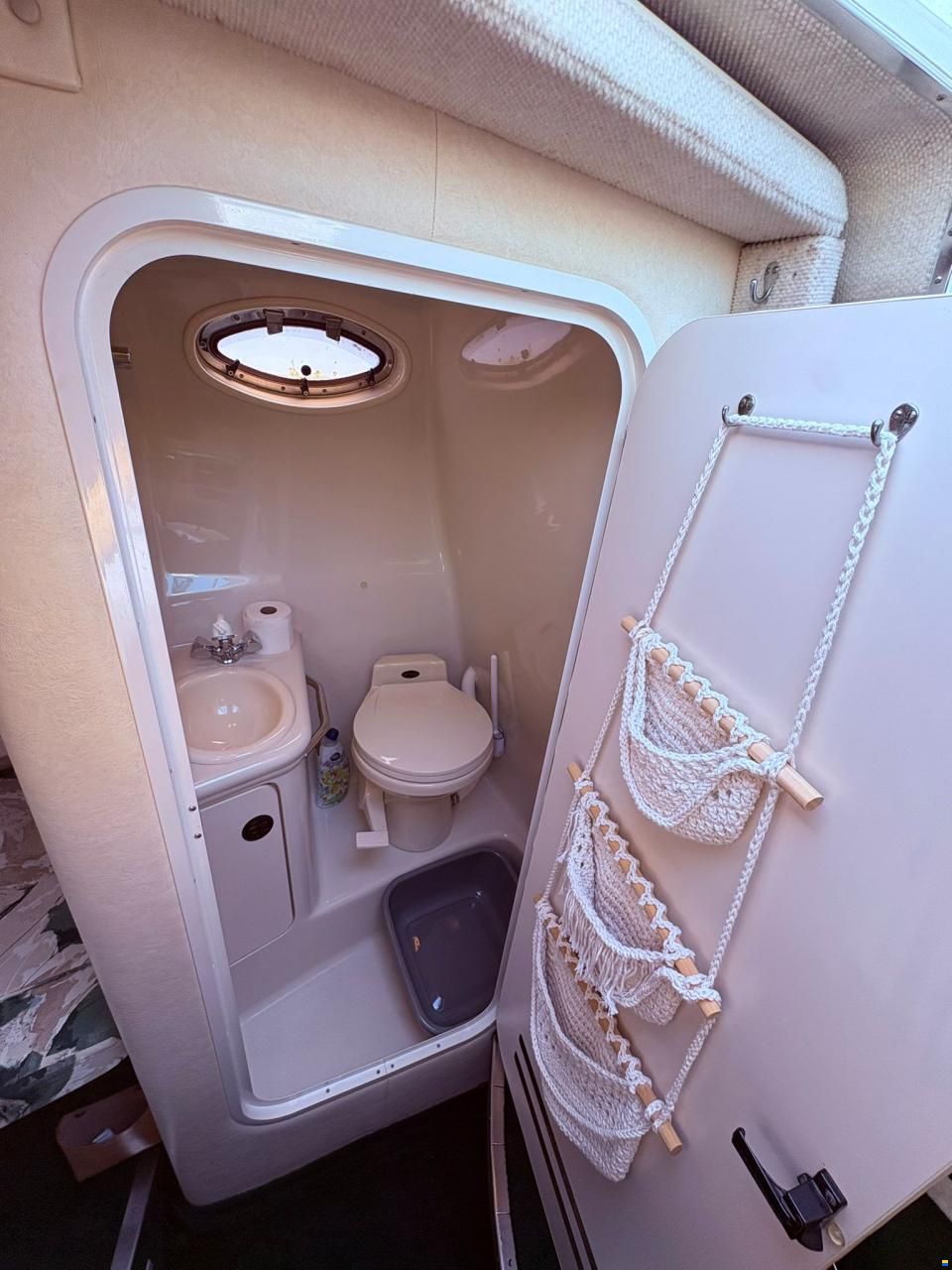 Sea Ray 240 Sundancer