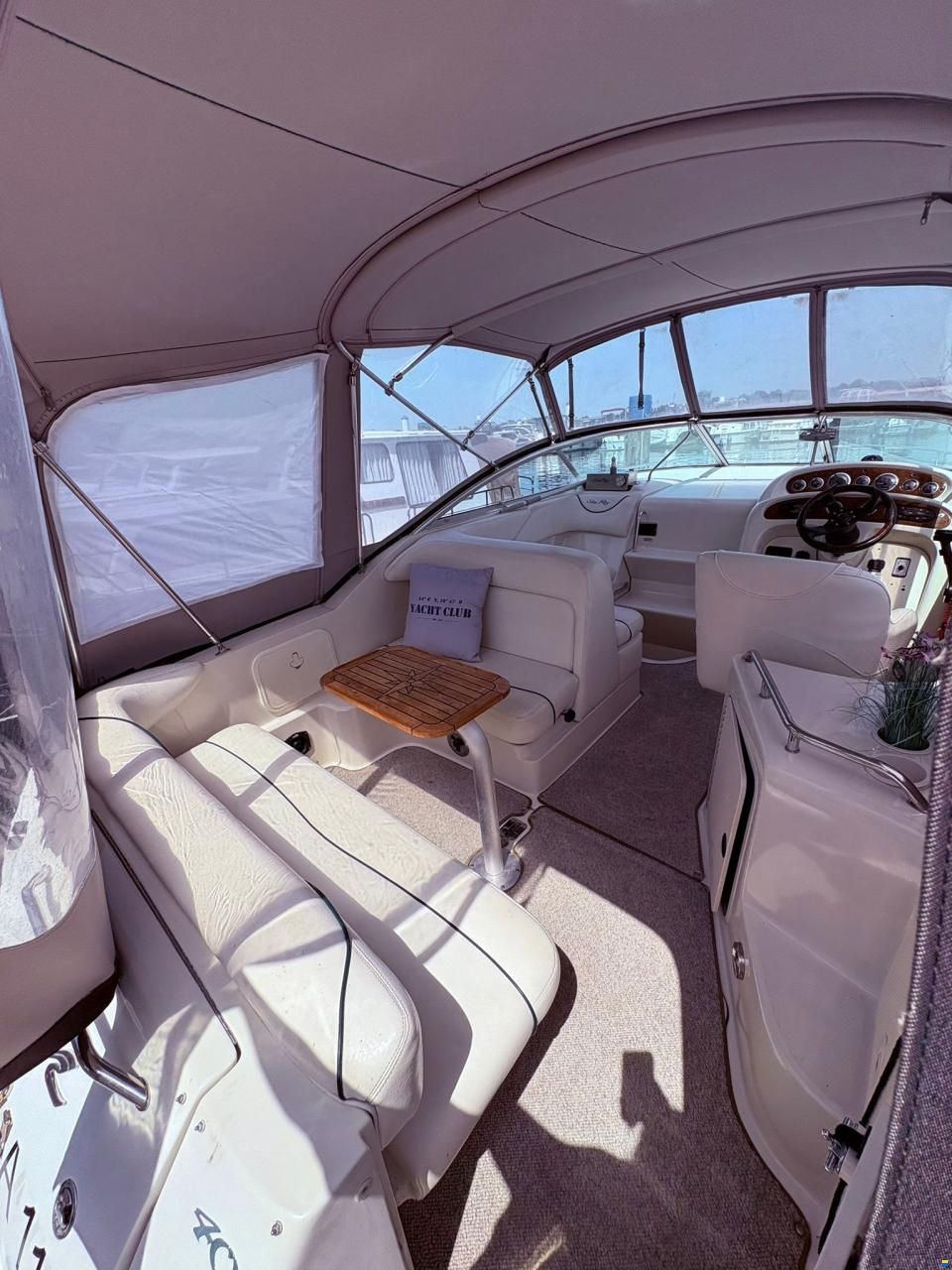 Sea Ray 240 Sundancer