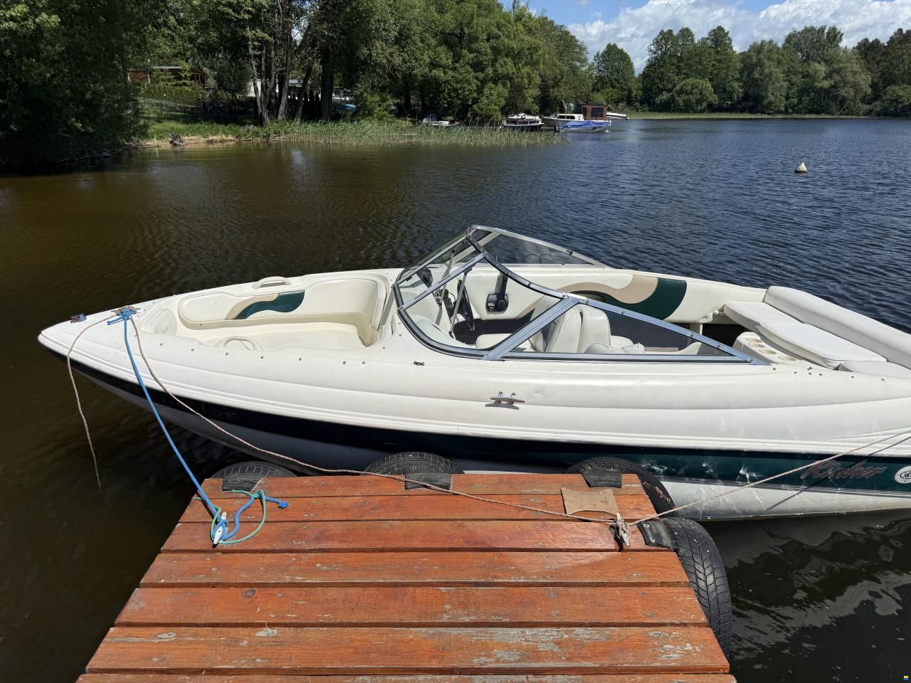 Rinker Thunder